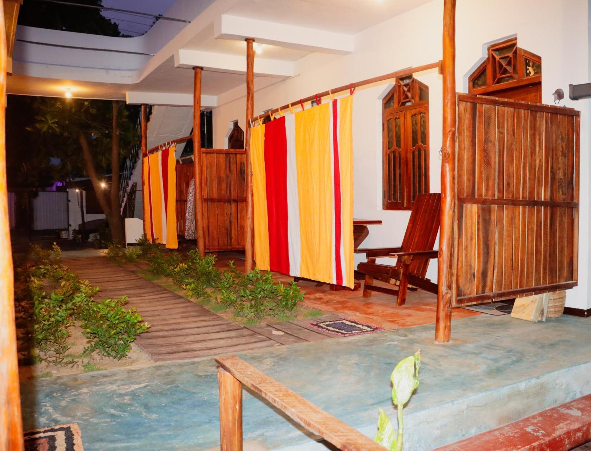 Surfers Park Arugambay Panzió Arugam Bay Kültér fotó